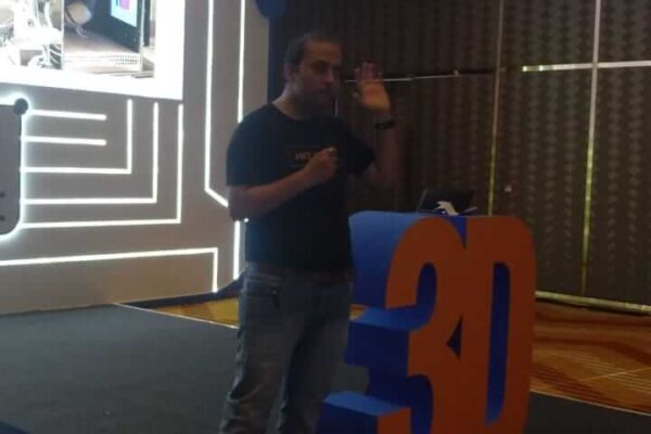 Sachin Gaur from team ExperimentsWithSugar at an event addressing experts from all around the world on the value of AI in diabetes-2 Sachin Gaur from team ExperimentsWithSugar at an event addressing experts from all around the world on the value of AI in diabetes-2